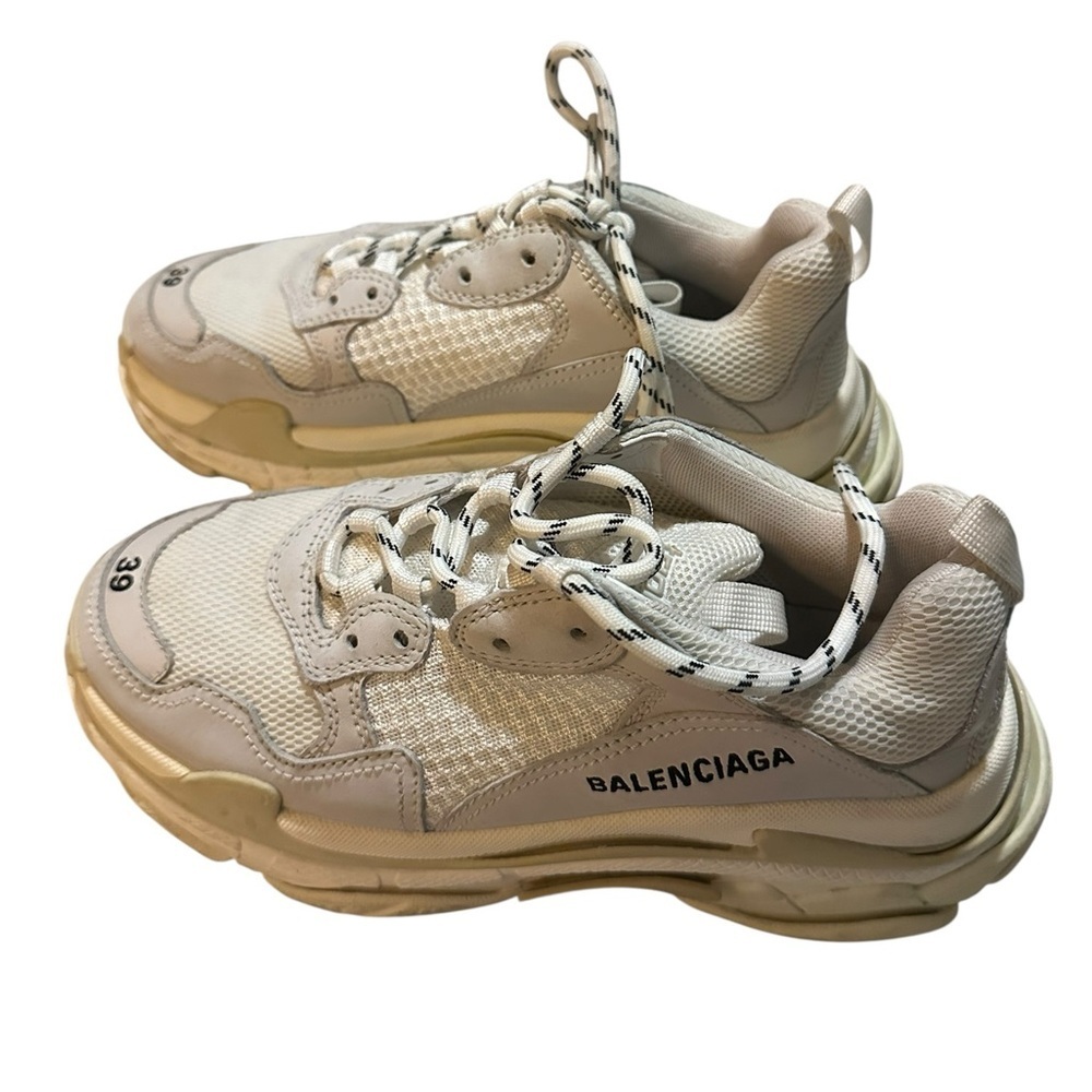 Balenciaga Cream and White Chunky Sneakers size 39